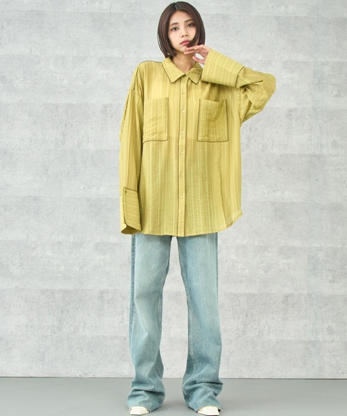 ANAP(アナップ)の「配色パイピング ビッグカフス オーバーサイズシャツ(シャツ/ブラウス・レディース・ブラウン/イエロー/ブルー・FREE)」の13枚目の写真