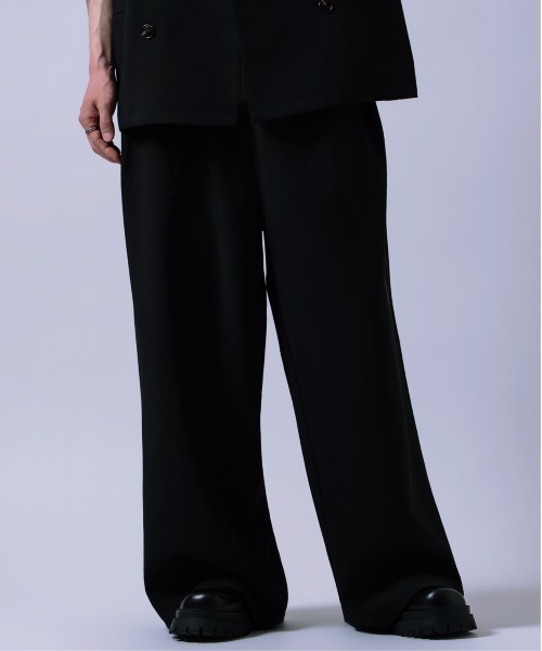 Crownor(クラウノアー)の「サイドライン ワイドパンツ(その他パンツ・メンズ・ブラック/ブラウン/チャコール・SMALL/MEDIUM/LARGE)」の21枚目の写真