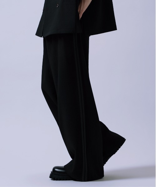 Crownor(クラウノアー)の「サイドライン ワイドパンツ(その他パンツ・メンズ・ブラック/ブラウン/チャコール・SMALL/MEDIUM/LARGE)」の22枚目の写真