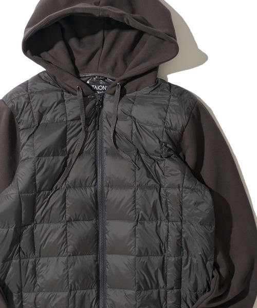 TAION(タイオン)の「【TAION/タイオン】W-ZIP FRONT DOWN HOODIE SWEAT SLEEVE / スリーブスウェット ダウンフードジャケット(ダウンジャケット/コート・メンズ・グレー/ブラック/チャコールグレー・MEDIUM/X-LARGE/LARGE)」の2枚目の写真
