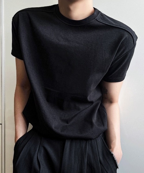 COSYHARU（コシハル）の「切替マッスルフィット半袖Tシャツ（Tシャツ/カットソー・メンズ・ホワイト/ブラック・MEDIUM/LARGE/X-LARGE）」の8枚目の写真