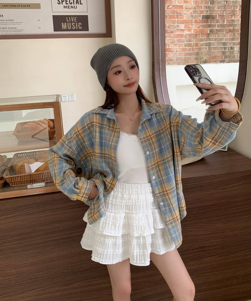 everycoco(エブリーココ)の「チェック柄ルーズ長袖シャツ(シャツ/ブラウス・レディース・イエロー系その他/ライトブルー/ネイビー/レッド系その他/ピンク/レッド・FREE)」の11枚目の写真