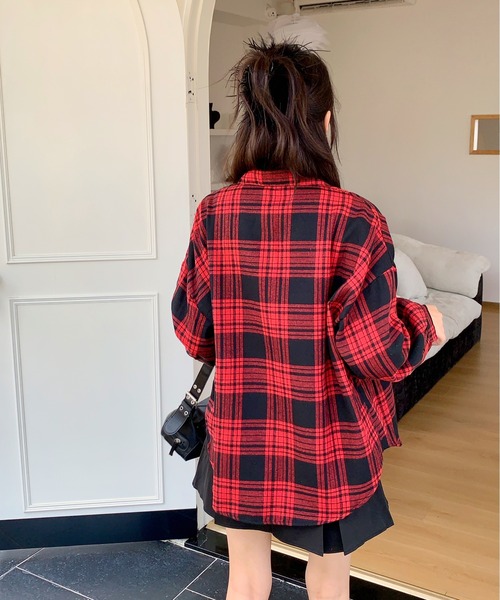 everycoco(エブリーココ)の「チェック柄ルーズ長袖シャツ(シャツ/ブラウス・レディース・イエロー系その他/ライトブルー/ネイビー/レッド系その他/ピンク/レッド・FREE)」の22枚目の写真