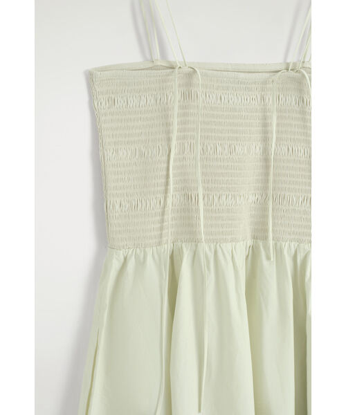 COS（コス）の「スモックミディドレス（ワンピース・レディース・ネイビー/ピンク/ライトグリーン・S/XS/M/L）」の4枚目の写真