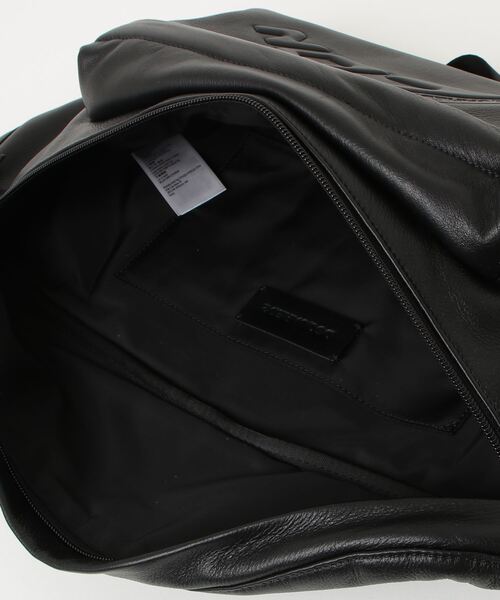 DSQUARED2(ディースクエアード)の「Icon New Generation Bags/0252(ボディバッグ/ウエストポーチ・メンズ・ブラック・FREE)」の4枚目の写真