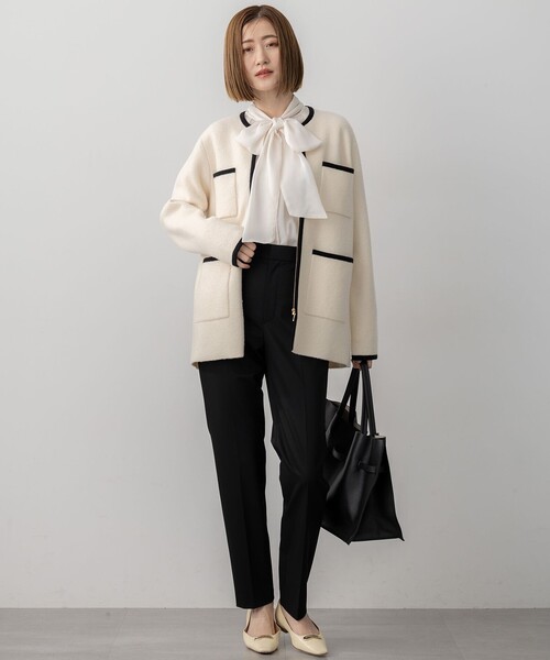 23区（ニジュウサンク）の「【洗える】ミニブークレニット バイカラー ジャケット（カーディガン/ボレロ・レディース・ブラック系1/アイボリー系1・38）」の13枚目の写真