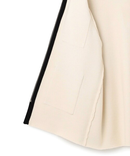 23区（ニジュウサンク）の「【洗える】ミニブークレニット バイカラー ジャケット（カーディガン/ボレロ・レディース・ブラック系1/アイボリー系1・38）」の7枚目の写真