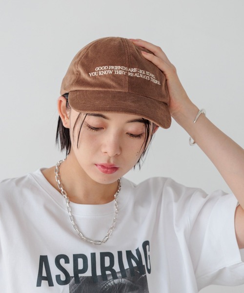 BAYFLOW(ベイフロー)の「コーデュロイ刺繍キャップ(キャップ・レディース・ボルドー/ブラウン/ライトベージュ・FREE)」の2枚目の写真