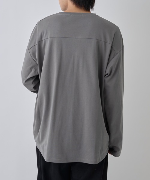 COLONY 2139(コロニートゥーワンスリーナイン)の「フェードコットンラウンドヘム長袖TEE(Tシャツ/カットソー・メンズ・グレー/ブラック/ホワイト・MEDIUM/LARGE)」の13枚目の写真
