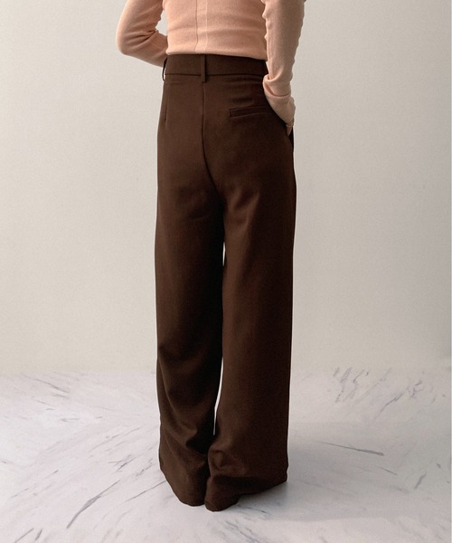 on:nue（オンニュ）の「【on:nue】[着用動画あり！/3色展開/3サイズ展開] とろみピンタックスラックスパンツ /2025 AW COLLECTION（スラックス・レディース・アイボリー/ブラック/ブラウン・SMALL/MEDIUM/LARGE）」の19枚目の写真