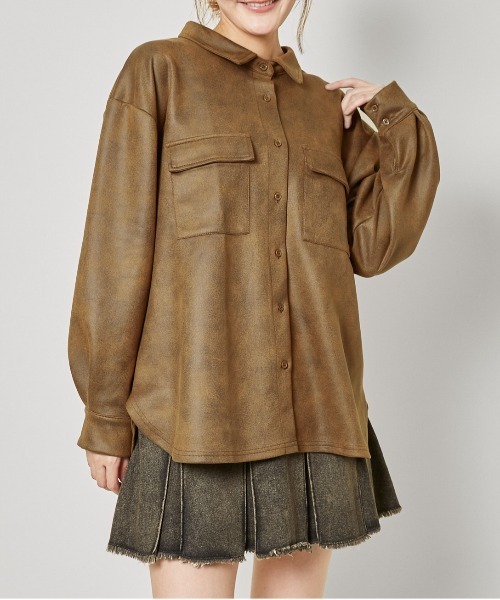 GORGE（ゴージ）の「《フェイクレザー見え×ゆるシルエット》一枚でサマ見え！合皮風ポンチジャケット（その他アウター・レディース・ブラック/ダークブラウン/ブラウン・F）」の5枚目の写真