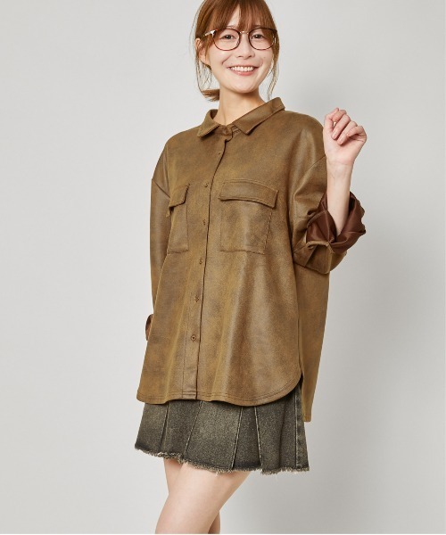 GORGE（ゴージ）の「《フェイクレザー見え×ゆるシルエット》一枚でサマ見え！合皮風ポンチジャケット（その他アウター・レディース・ブラック/ダークブラウン/ブラウン・F）」の6枚目の写真