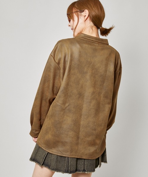 GORGE（ゴージ）の「《フェイクレザー見え×ゆるシルエット》一枚でサマ見え！合皮風ポンチジャケット（その他アウター・レディース・ブラック/ダークブラウン/ブラウン・F）」の9枚目の写真