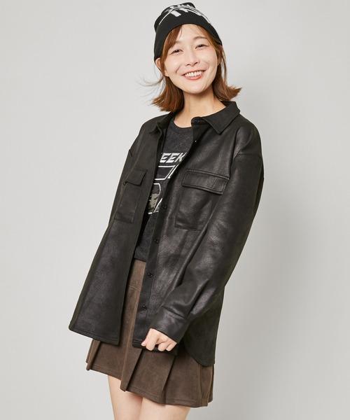 GORGE（ゴージ）の「《フェイクレザー見え×ゆるシルエット》一枚でサマ見え！合皮風ポンチジャケット（その他アウター・レディース・ブラック/ダークブラウン/ブラウン・F）」の12枚目の写真