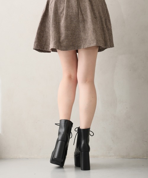 DEMETER(デメテル)の「厚底 プラットフォーム レースアップブーツ(ブーツ・レディース・ブラック・S/M/L/LL)」の8枚目の写真