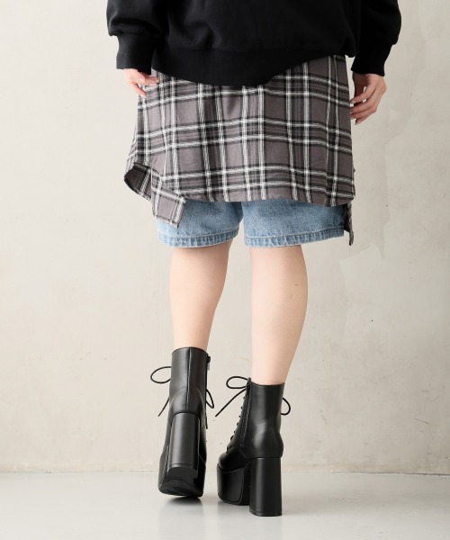 DEMETER(デメテル)の「厚底 プラットフォーム レースアップブーツ(ブーツ・レディース・ブラック・S/M/L/LL)」の16枚目の写真
