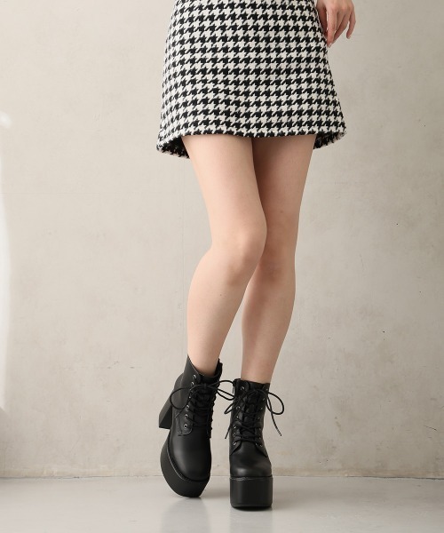 DEMETER(デメテル)の「厚底 プラットフォーム レースアップブーツ(ブーツ・レディース・ブラック・S/M/L/LL)」の22枚目の写真