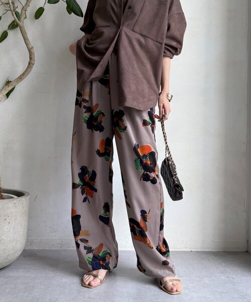 DouDou（ドゥドゥ）の「ビッグフラワープリントパンツ（その他パンツ・レディース・ベージュ/ブラウン・FREE）」の18枚目の写真