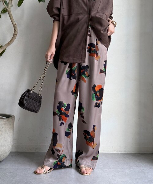 DouDou（ドゥドゥ）の「ビッグフラワープリントパンツ（その他パンツ・レディース・ベージュ/ブラウン・FREE）」の19枚目の写真