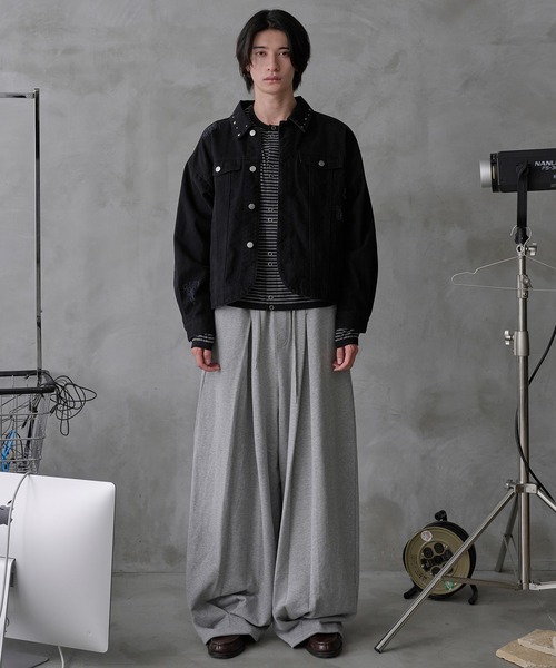 EPNK（イーピーエヌケー）の「Studs damage denim jacket / スタッズ