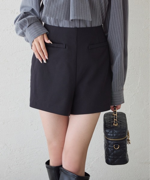 one after another NICE CLAUP（ワンアフターアナザーナイスクラップ）の「ショートパンツ（その他パンツ・レディース・アイボリー/ブラック/ブラウン・FREE）」の3枚目の写真