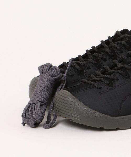 KEEN（キーン）の「KEEN/キーン レディース スニーカー 防水 アウトドア JASPER NYLON WP ジャスパー ナイロン 1031326（スニーカー・レディース・ブラック・25.0cm/24.5cm/24.0cm/23.5cm/23.0cm）」の2枚目の写真