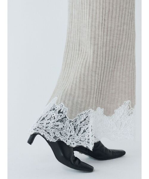 LAGUNAMOON(ラグナムーン)の「レースドッキングリブニットワンピース(ワンピース・レディース・ベージュ/ネイビー/ピンク・SMALL/MEDIUM)」の9枚目の写真