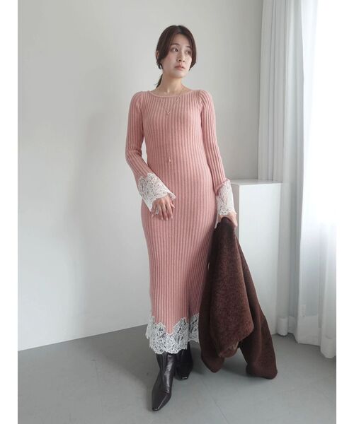 LAGUNAMOON(ラグナムーン)の「レースドッキングリブニットワンピース(ワンピース・レディース・ベージュ/ネイビー/ピンク・SMALL/MEDIUM)」の15枚目の写真