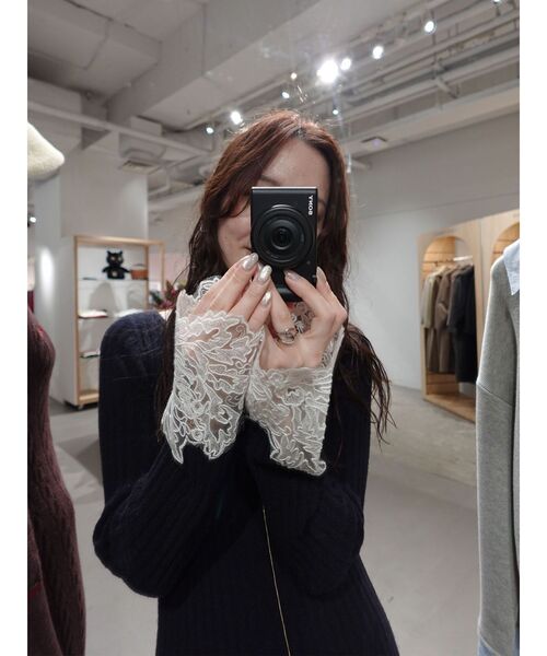 LAGUNAMOON(ラグナムーン)の「レースドッキングリブニットワンピース(ワンピース・レディース・ベージュ/ネイビー/ピンク・SMALL/MEDIUM)」の20枚目の写真