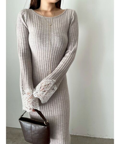 LAGUNAMOON(ラグナムーン)の「レースドッキングリブニットワンピース(ワンピース・レディース・ベージュ/ネイビー/ピンク・SMALL/MEDIUM)」の22枚目の写真