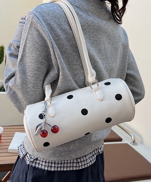 deux amour（ドゥーザムール）の「水玉プリントボストンバッグ（ボストンバッグ・レディース・ブラウン/ホワイト/ブラック/ワイン・FREE）」の7枚目の写真