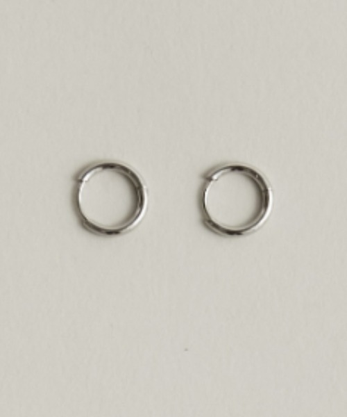 Auntie Rosa Holiday（アンティローザホリデー）の「マイクロミニナローフープピアス（ピアス（両耳用）・レディース・シルバー/ゴールド・FREE）」の9枚目の写真