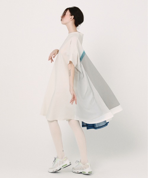 bedsidedrama（ベットサイドドラマ）の「Draped Maxi Tee Dress（ワンピース・レディース・ブラック/ライトグレー・1）」の6枚目の写真