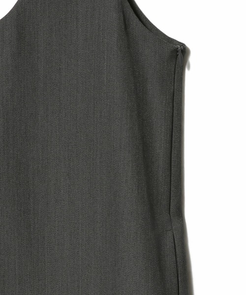 ESTNATION（エストネーション）の「ESTNATION / バックバックル ストレートワンピース（ワンピース・レディース・ブラック/グレー・FREE）」の6枚目の写真