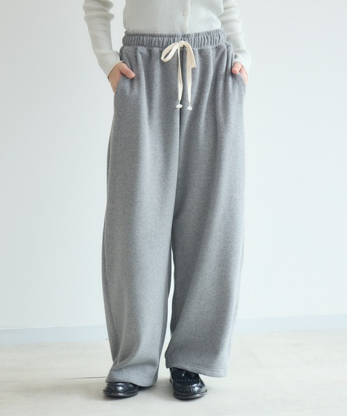Paradise Picnic（パラダイスピクニック）の「cloche 裏起毛カーブシルエットパンツ（その他パンツ・レディース・グレー/ブラック/ブラウン・FREE）」の2枚目の写真
