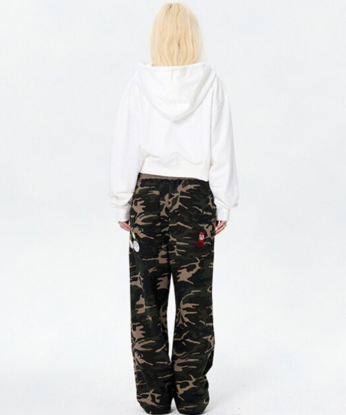 runningHIGH（ランニングハイ）の「【runningHIGH】[RENEWAL] LETTERING CROP ZIP UP HOODIE / 【ランニングハイ】レタリングクロップジップアップパーカー（パーカー・レディース・ブラック/グレー/ホワイト・ONE SIZE）」の12枚目の写真