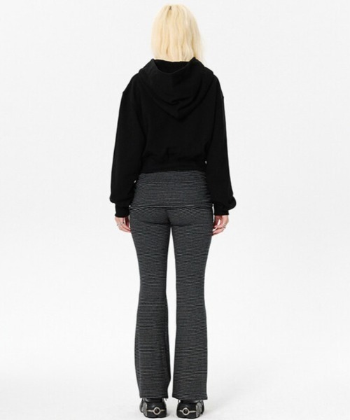 runningHIGH（ランニングハイ）の「【runningHIGH】[RENEWAL] LETTERING CROP ZIP UP HOODIE / 【ランニングハイ】レタリングクロップジップアップパーカー（パーカー・レディース・ブラック/グレー/ホワイト・ONE SIZE）」の19枚目の写真