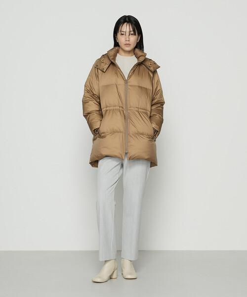 COMME CA(コムサ)の「ライトナイロンタフタ フード付きダウンコート(ダウンジャケット/コート・レディース・チャコール/キャメル/ブルー系その他・9号/11号)」の15枚目の写真