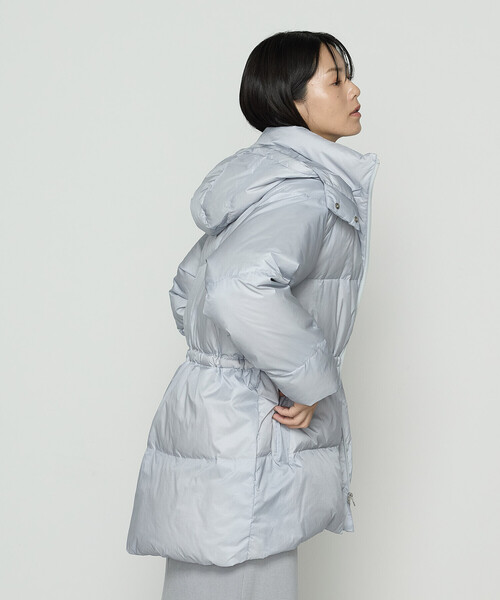 COMME CA(コムサ)の「ライトナイロンタフタ フード付きダウンコート(ダウンジャケット/コート・レディース・チャコール/キャメル/ブルー系その他・9号/11号)」の22枚目の写真