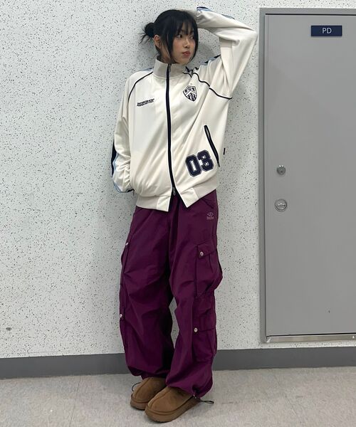 TRAVEL（トラベル）の「コンビネーションテープジャージトラックジャケットアイボリー（ナイロンジャケット・レディース・その他・MEDIUM/LARGE/SMALL）」の9枚目の写真