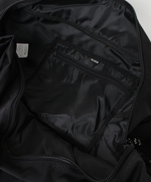 PALLADIUM（パラディウム）の「PALLADIUM/パラディウム WEEKENDER BAG（ボストンバッグ・メンズ・ベージュ/ブラック/カーキ・FREE）」の6枚目の写真