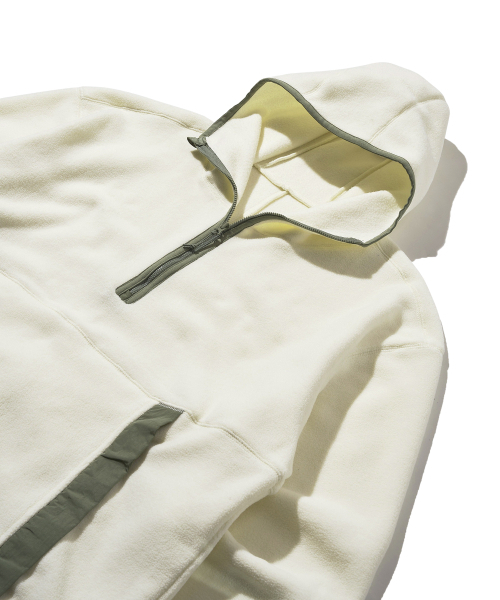 DISCUS ATHLETIC（ディスカス　アスレチック）の「ロゴフリースアノラックフードアイボリー（その他アウター・レディース・その他・LARGE/MEDIUM/X-LARGE）」の5枚目の写真
