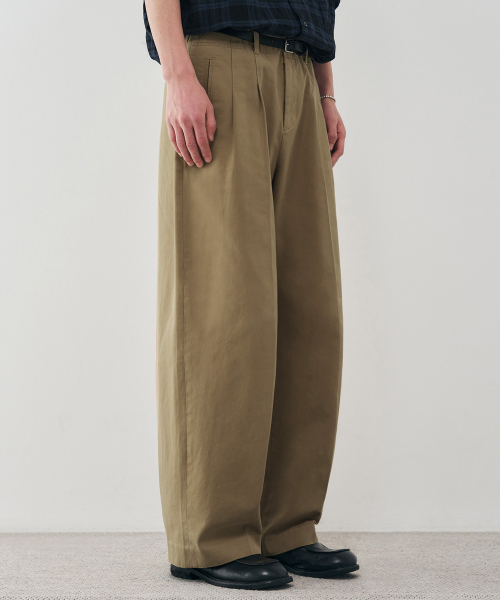 DRAW FIT(ドローフィット)の「アークセミバルーンチノパンツ【BEIGE】(その他パンツ・メンズ・その他・MEDIUM/LARGE/X-LARGE)」の4枚目の写真