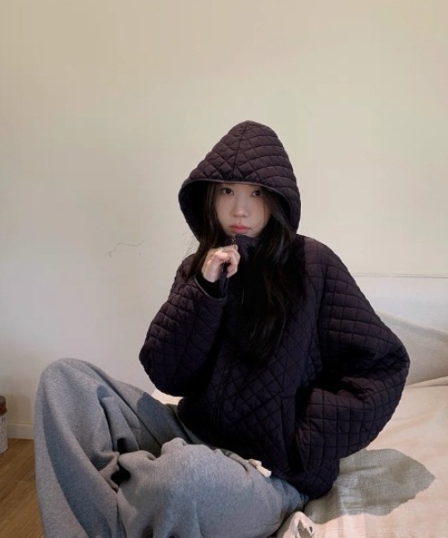ViViDAY(ビビデー)の「キルティングダウンコート(ダウンジャケット/コート・レディース・ブラック/オフホワイト/ブルー・M)」の16枚目の写真