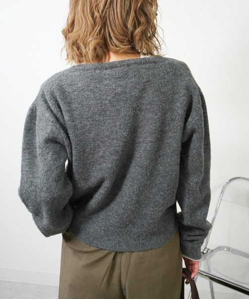 gossara(ゴサラ)の「Vネックフワニット(ニット/セーター・レディース・グレー/アイボリー/ブラウン・FREE)」の6枚目の写真