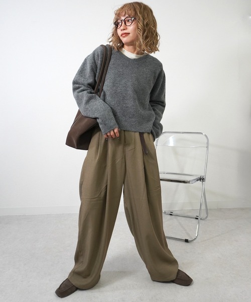 gossara(ゴサラ)の「Vネックフワニット(ニット/セーター・レディース・グレー/アイボリー/ブラウン・FREE)」の7枚目の写真