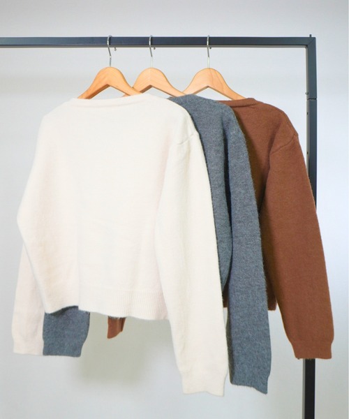 gossara(ゴサラ)の「Vネックフワニット(ニット/セーター・レディース・グレー/アイボリー/ブラウン・FREE)」の16枚目の写真