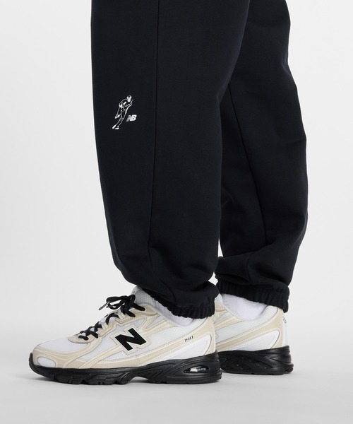 NEW BALANCE(ニューバランス)の「大谷翔平オールウェイズオンロゴパンツ(スウェットパンツ・メンズ・ネイビー/ブラック/アイボリー・SMALL/MEDIUM/LARGE/X-LARGE/XX-LARGE/XXX-LARGE)」の8枚目の写真
