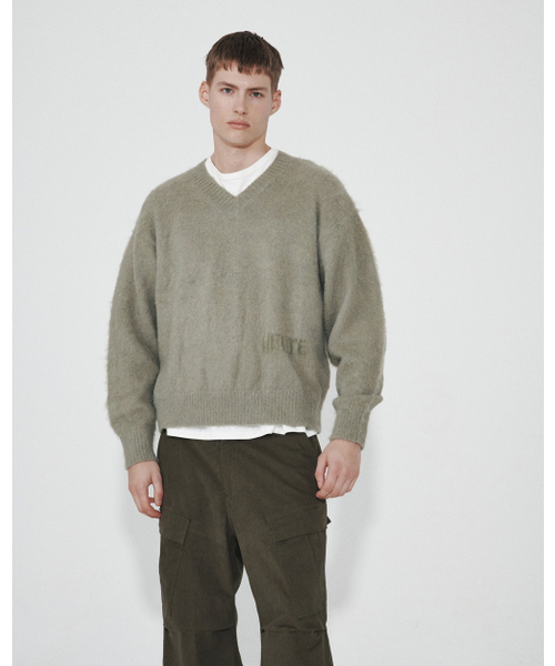 HET MOHAIR V NECK KNIT (LIGHT KHAKI)