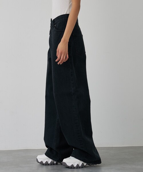abahouse mavie（アバハウスマヴィ）の「クロスウエストワイドデニム（デニムパンツ・レディース・ライトブルー/ブラック/グレー・36/38/40）」の15枚目の写真